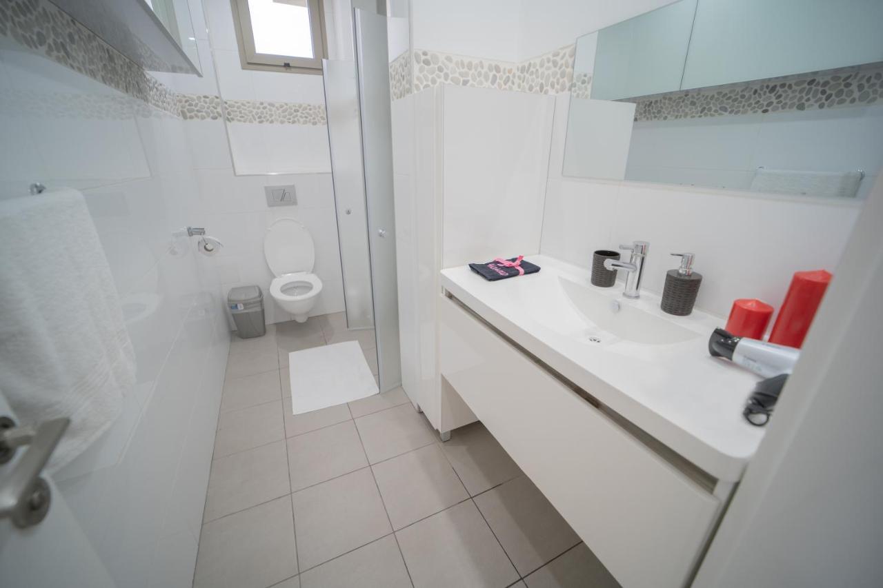Yalarent Oasis Garden With Private Pool Apartamento Eilat Exterior foto