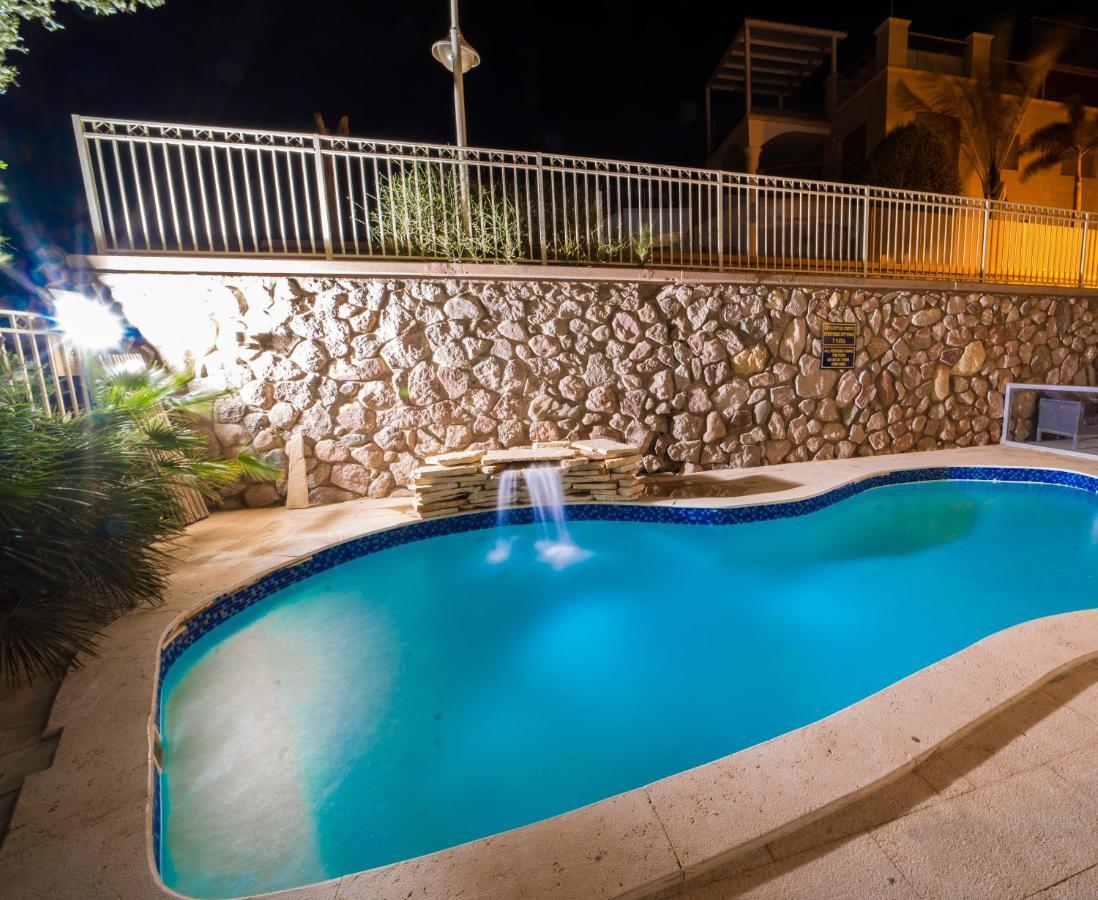 Yalarent Oasis Garden With Private Pool Apartamento Eilat Exterior foto